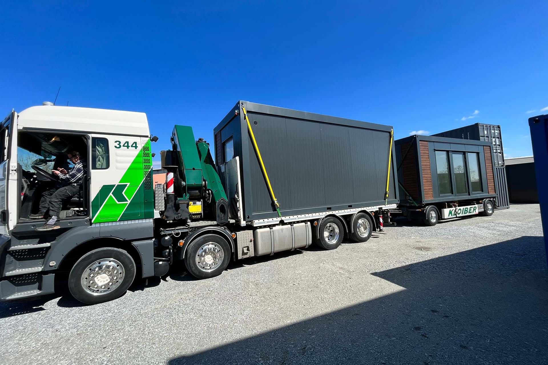 kontenery-mobilne-transport-systemy-kontenerowe-2
